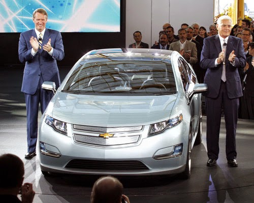 GM Unveils Chevy Volt, with Bob Lutz and Wagoner