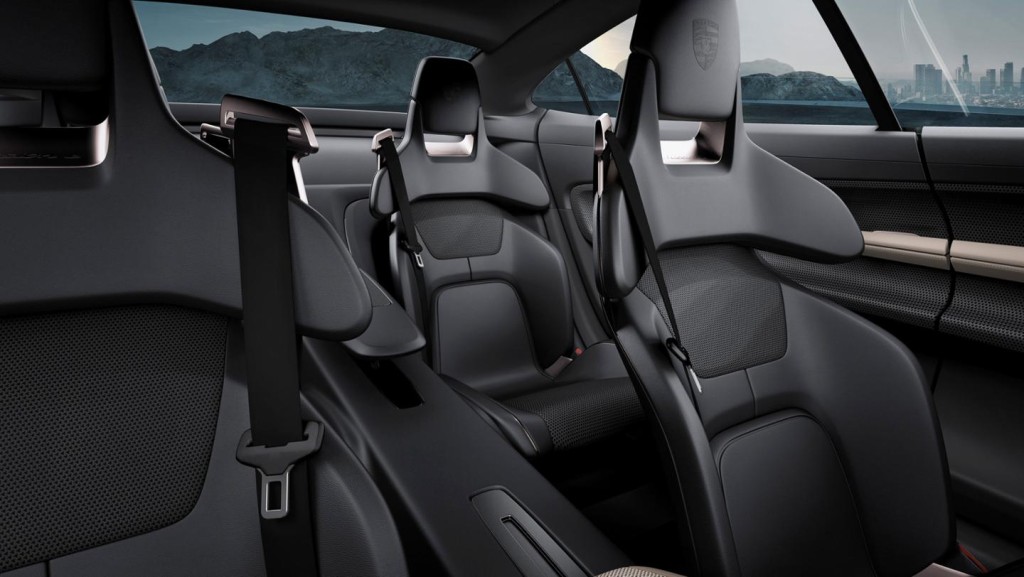 Porsche Mission E interior - 4 seats